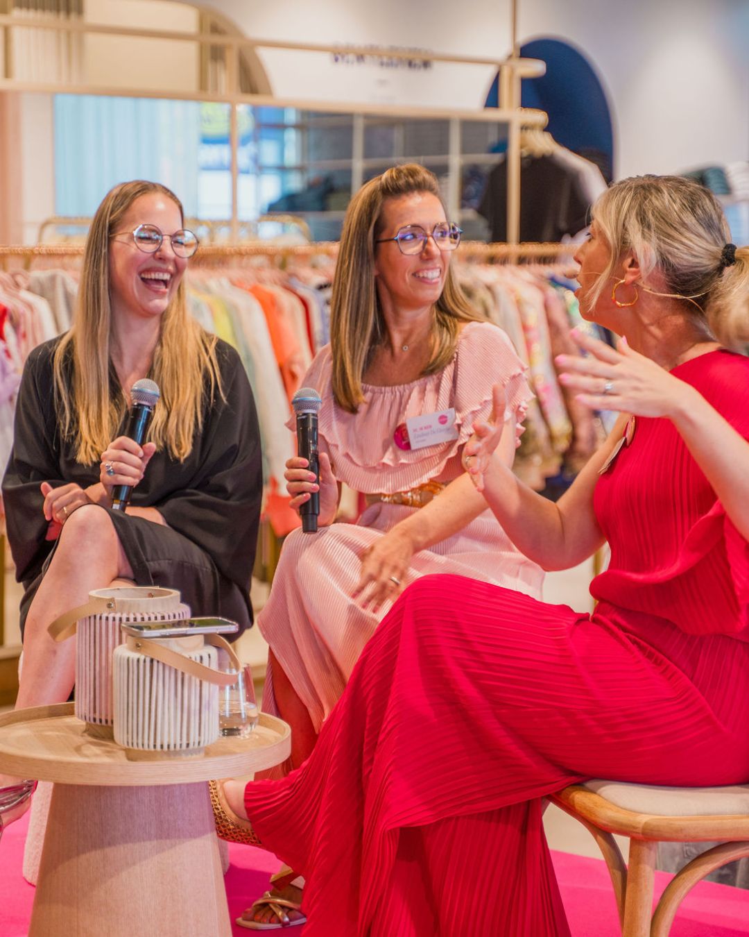 Elke Van Parys modereert een panelgesprek